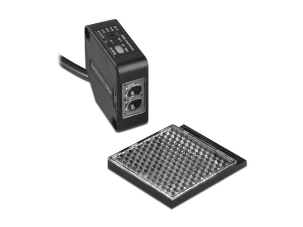 Detector Fotoeléctrico AccessPro XBS-RR7 con luz indicadora para alineación, hasta 7m de alcance. Color Negro