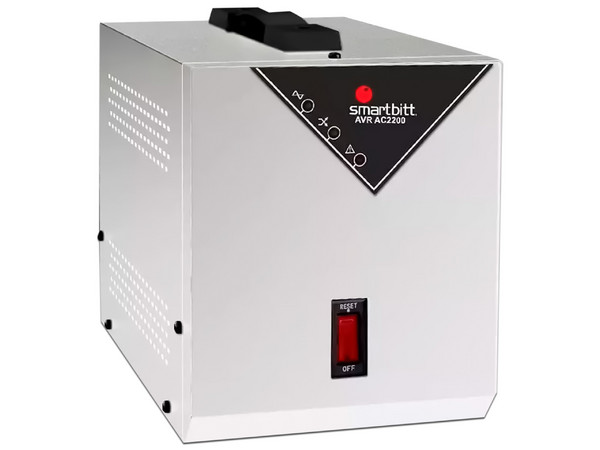 Regulador Smartbitt SBAVRAC2000 de  2000 VA / 1200 W con 1 contacto. - imagen 3