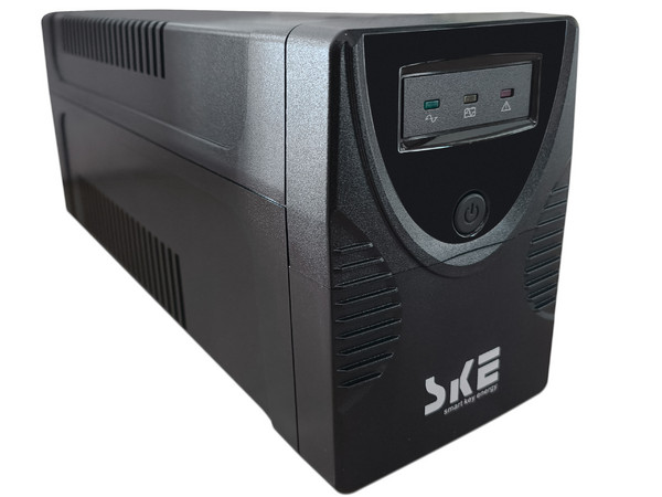 No-Break SKE GP800 de 800VA/480W, 6 Contactos con Supresión de Picos, Color Negro.