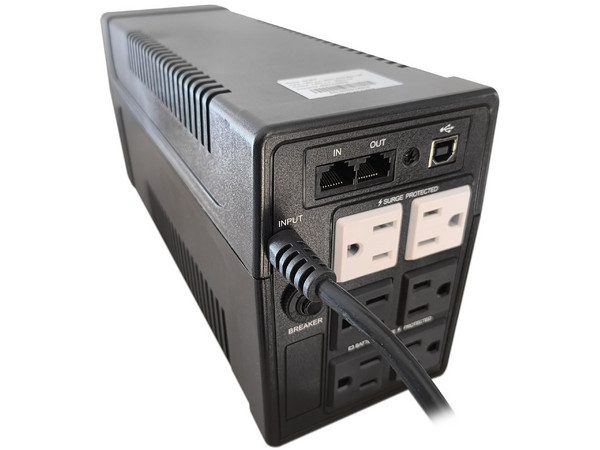 No-Break SKE GP800 de 800VA/480W, 6 Contactos con Supresión de Picos, Color Negro. - imagen 2