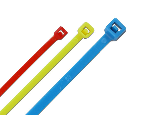 Kit de Cinchos Enson ENS-CHKIT1 de 75 Piezas.