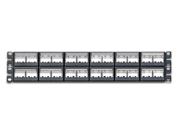Panel de conexiones Panduit, 48 puertos, con etiquetas, suministrado con doce placas de recubrimiento CFFPL4 de apertura frontal instaladas de fábrica.