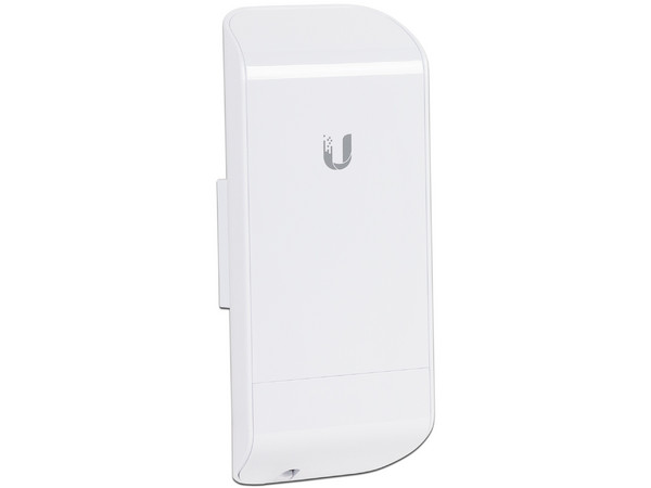 CPE de Exterior Ubiquiti Networks NanoStation LOCOM5 de 5 GHz, Hasta 150 Mbps, PoE.